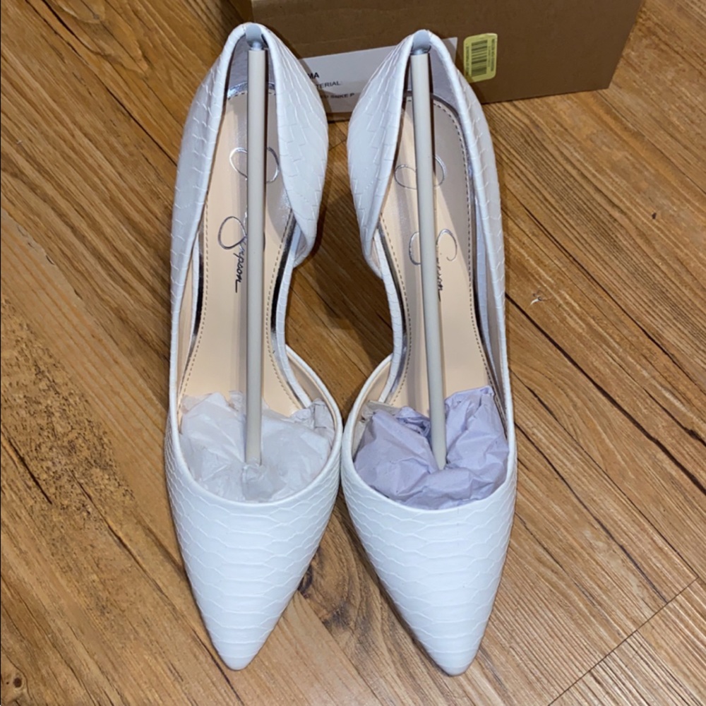 Jessica Simpson Prizma Heeled Pumps